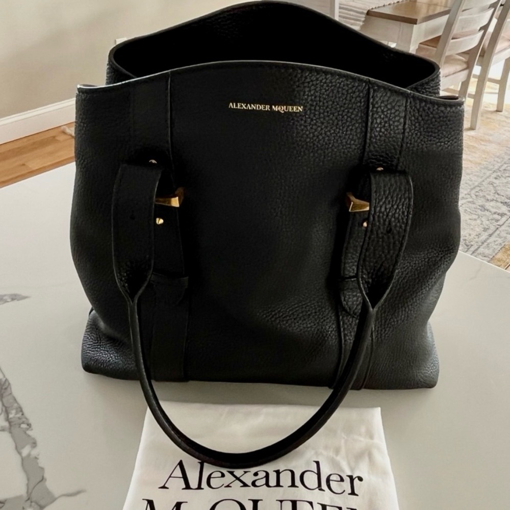 Alexander McQueen - Black Pebbled Leather Medium Tote Bag GHW NWOT Never Used